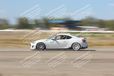 media/Oct-04-2025-OnGrid (Sat) [[44bd565ffa]]/Yellow Group/Grapevine/